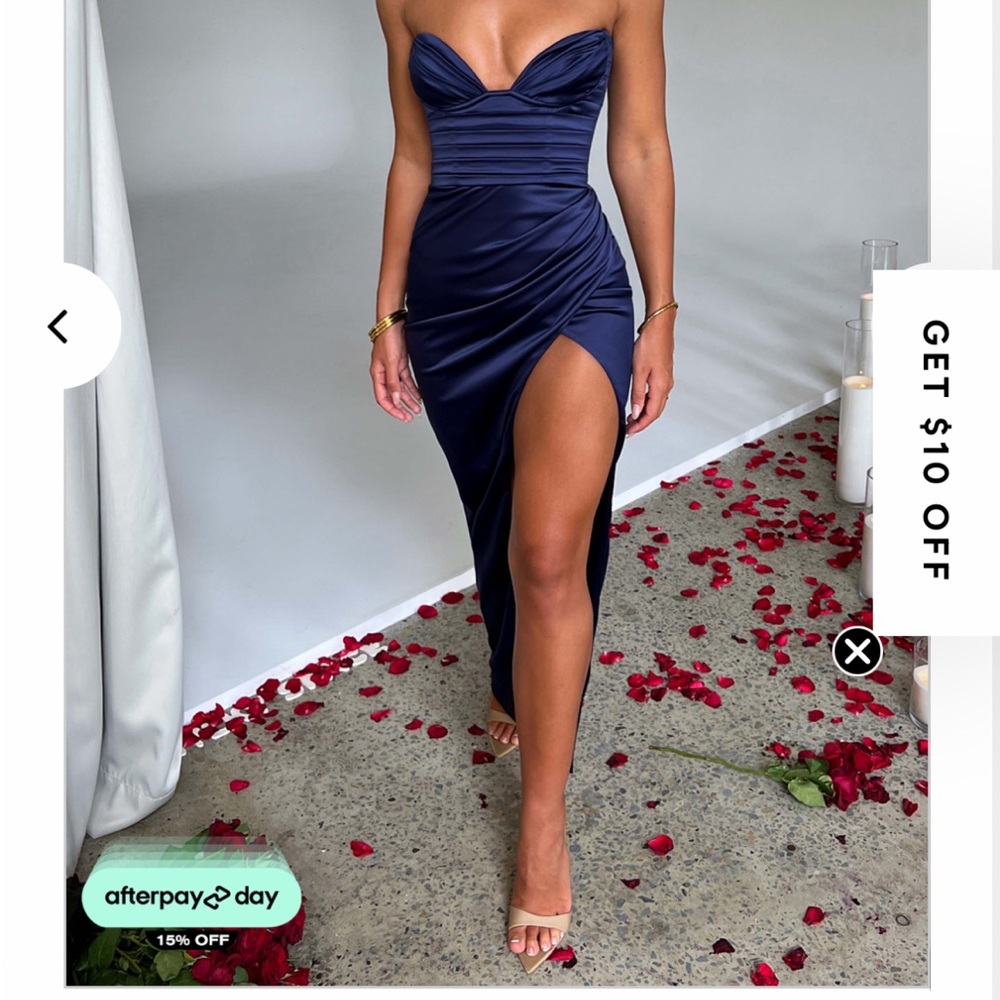 NAVY BLUE BABYBOO DRESS NEVER WORN